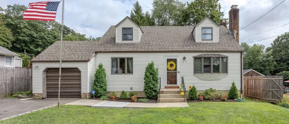 28 Henry Street, Huntington, NY 11743